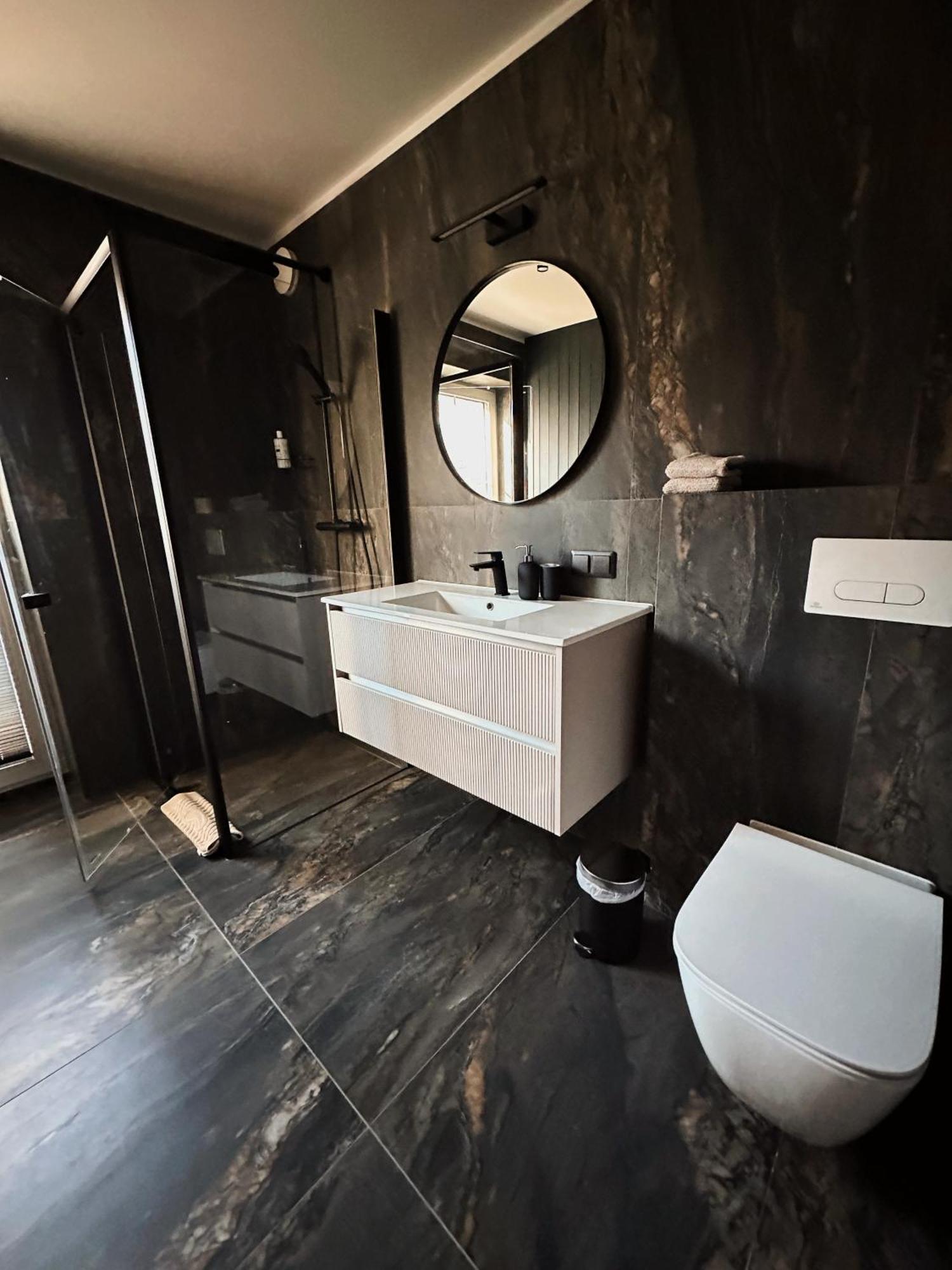 Storm Villas Sturmai ภายนอก รูปภาพ